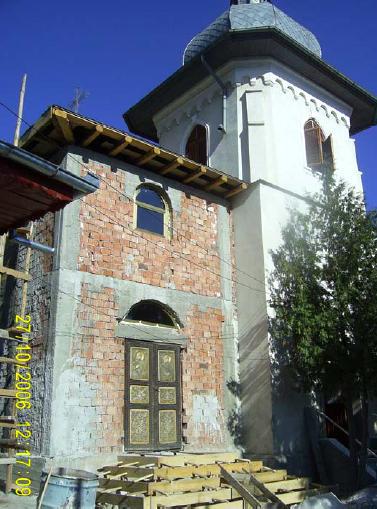 Biserica în timpul lucrărilor de extindere