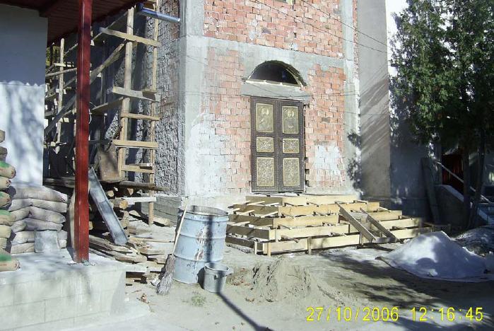 Biserica în timpul lucrărilor de extindere